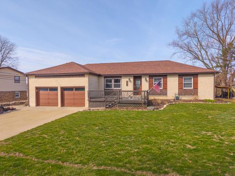 Photo of 205 N Crestview Drive, Pontiac, IL 61764 (MLS # 12596379)