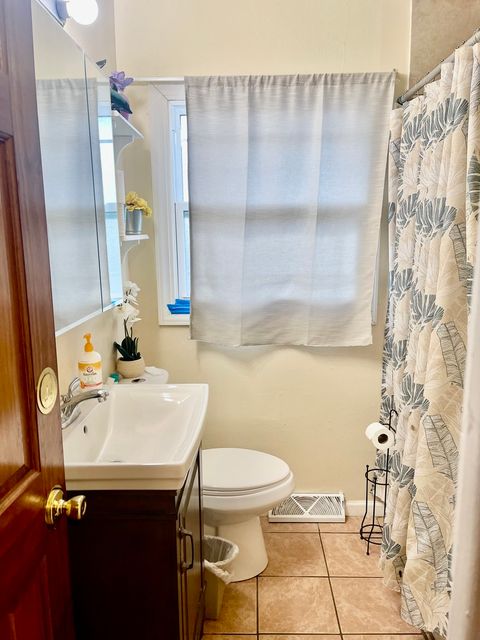 Tiny photo for 152 King Avenue, East Dundee, IL 60118 (MLS # 12488032)