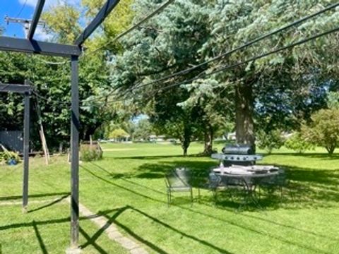 Tiny photo for 152 King Avenue, East Dundee, IL 60118 (MLS # 12488032)