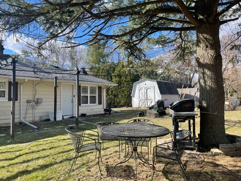 Tiny photo for 152 King Avenue, East Dundee, IL 60118 (MLS # 12488032)