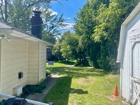 Tiny photo for 152 King Avenue, East Dundee, IL 60118 (MLS # 12488032)