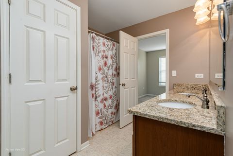 Tiny photo for 21208 S Meadowview Lane, Shorewood, IL 60404 (MLS # 12514944)