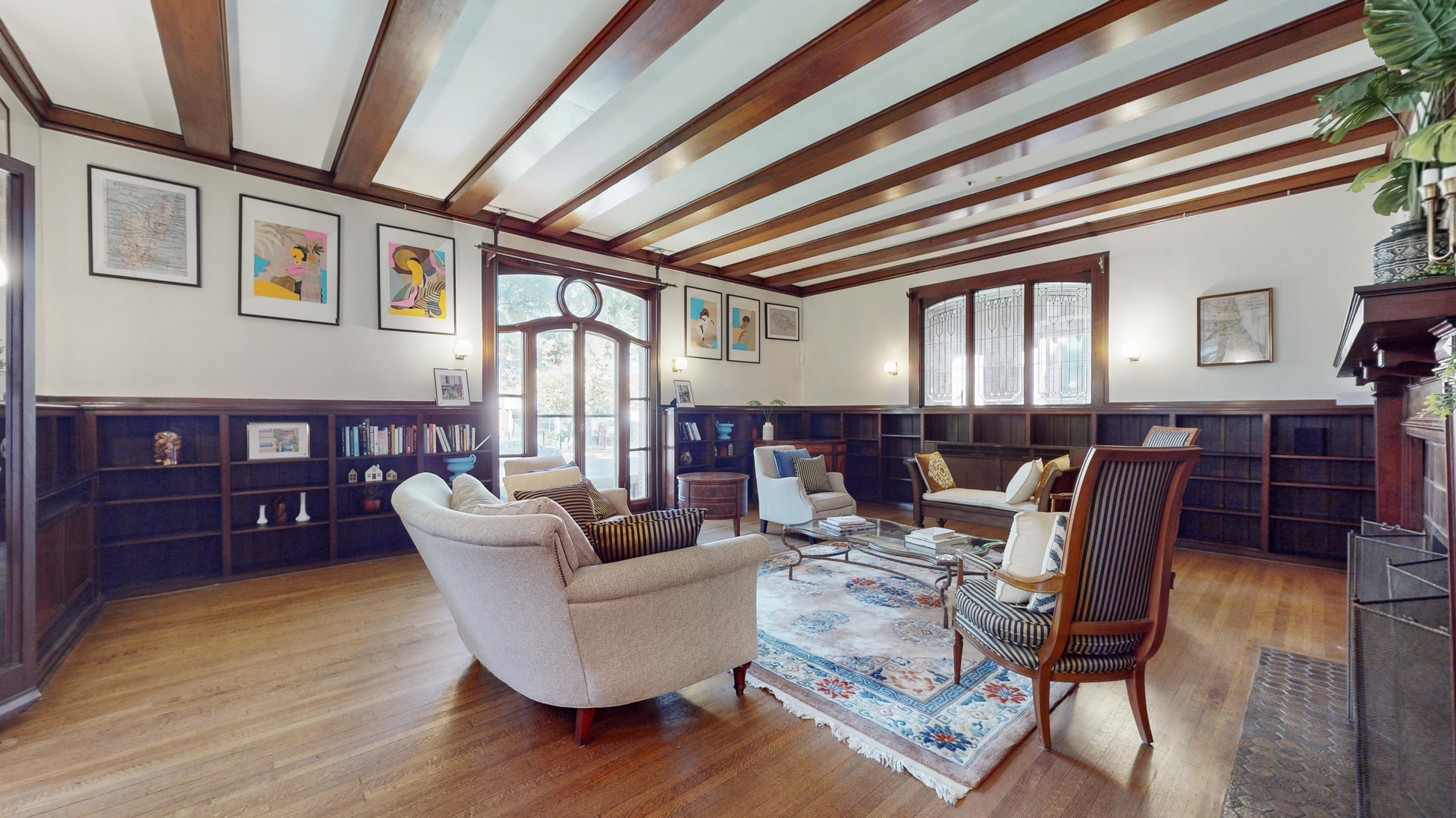 5235 S University Avenue, Chicago, IL, 60615 3 5235 S University Avenue