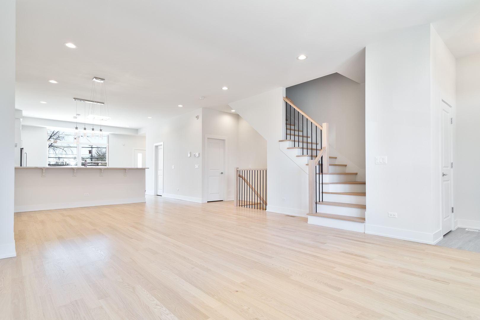 3448 N Central Avenue
