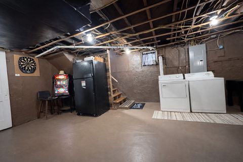 Tiny photo for 305 5th Street W, Benton, IL 62812 (MLS # 12590248)