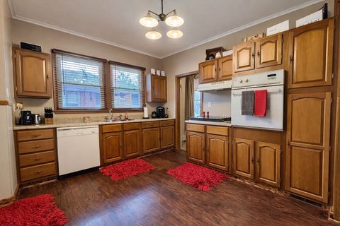 Tiny photo for 305 5th Street W, Benton, IL 62812 (MLS # 12590248)