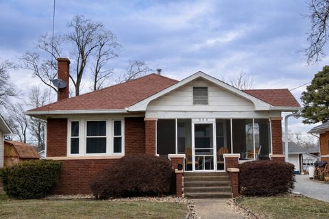 305 5th Street W Benton IL 62812