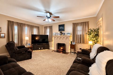 Tiny photo for 305 5th Street W, Benton, IL 62812 (MLS # 12590248)