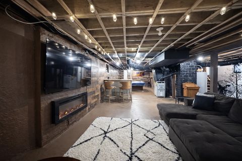 Tiny photo for 305 5th Street W, Benton, IL 62812 (MLS # 12590248)