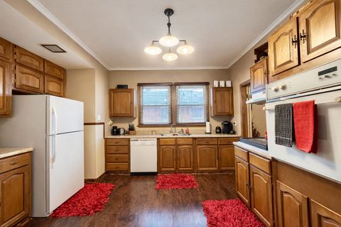 Tiny photo for 305 5th Street W, Benton, IL 62812 (MLS # 12590248)