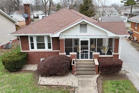 Tiny photo for 305 5th Street W, Benton, IL 62812 (MLS # 12590248)