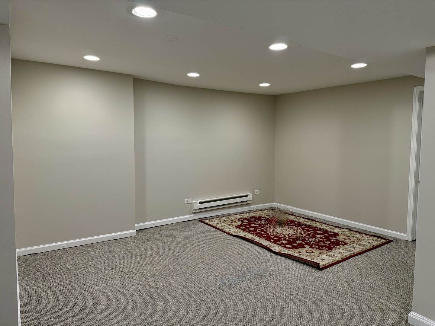 4877 N Ashland Avenue GARDEN