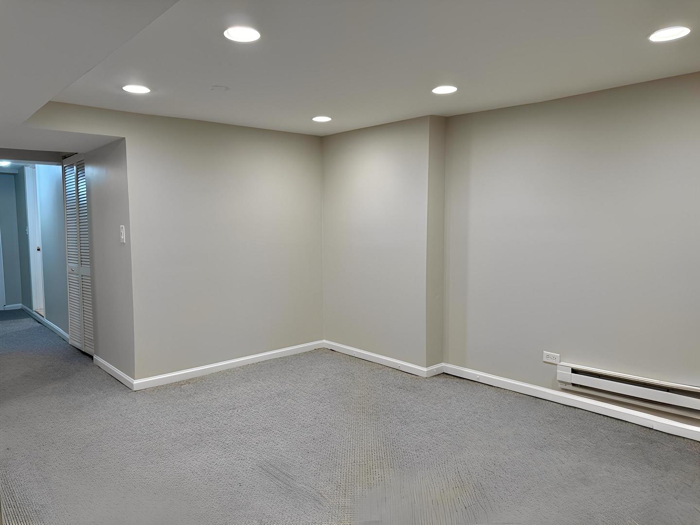 4877 N Ashland Avenue GARDEN