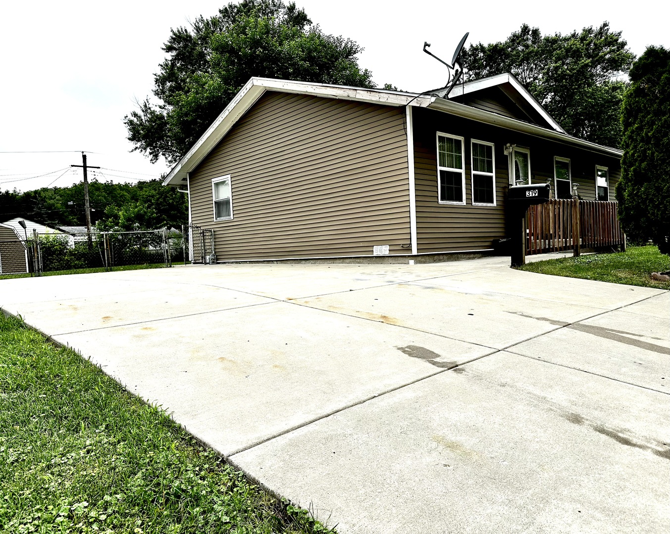 319 Four Winds Way