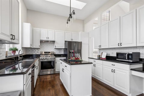 Tiny photo for 20 Prairie Pointe Lane, Streamwood, IL 60107 (MLS # 12698484)