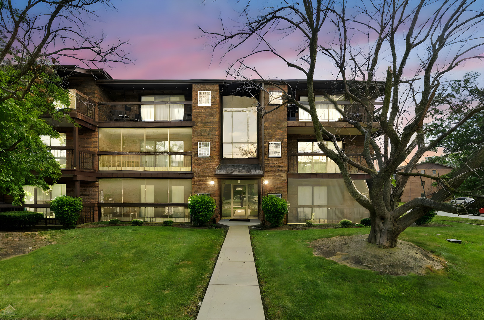 15103 Quail Hollow Drive 606