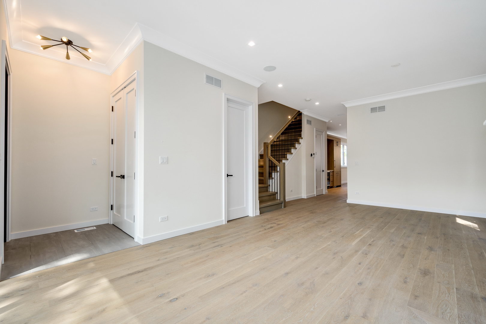 1514 W Superior Street