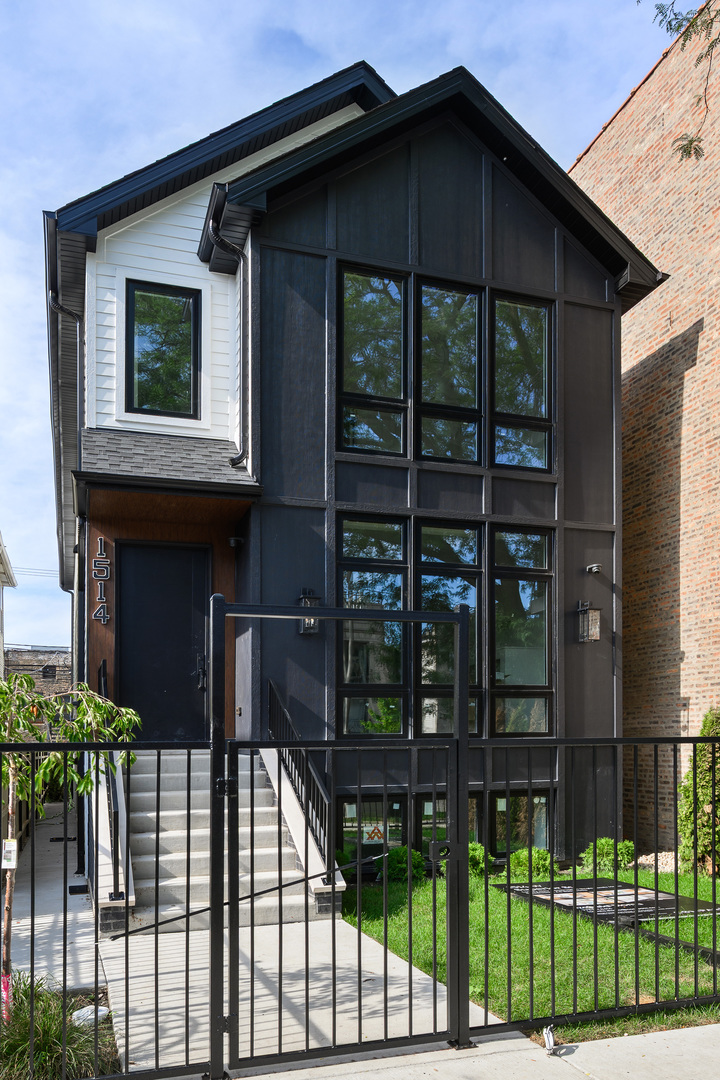 1514 W Superior Street