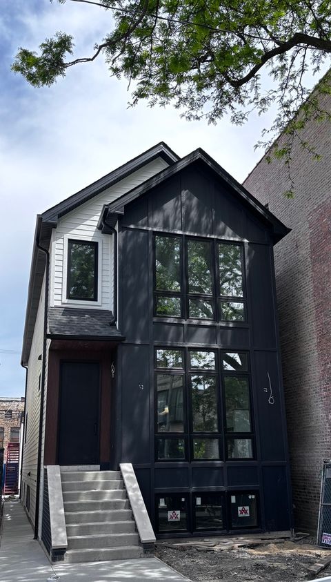 1514 W Superior Street Chicago IL 60642