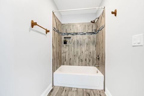 Tiny photo for 605 Grove Street, Aurora, IL 60505 (MLS # 12560410)