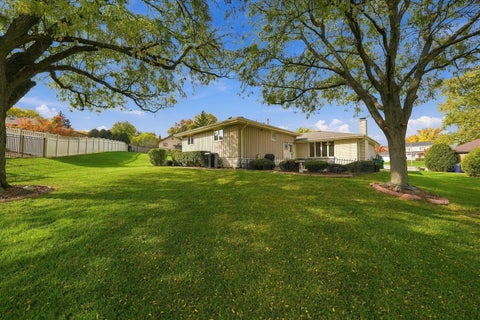 Tiny photo for 15227 Bayberry Court, Orland Park, IL 60462 (MLS # 12791268)