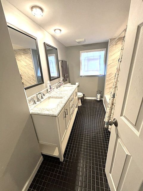 Tiny photo for 4136 Park Avenue, Brookfield, IL 60513 (MLS # 12593008)