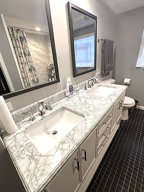 Tiny photo for 4136 Park Avenue, Brookfield, IL 60513 (MLS # 12593008)