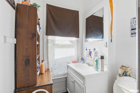 Tiny photo for 625 N DIVISION Street, Davenport, IA 52802 (MLS # 12574737)