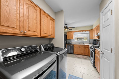 Tiny photo for 743 Delphia Avenue, Elk Grove Village, IL 60007 (MLS # 12753176)