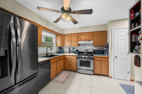 Tiny photo for 743 Delphia Avenue, Elk Grove Village, IL 60007 (MLS # 12753176)