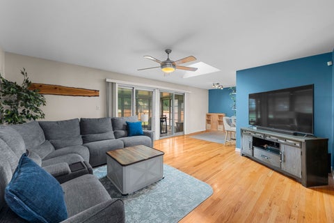 Tiny photo for 743 Delphia Avenue, Elk Grove Village, IL 60007 (MLS # 12753176)