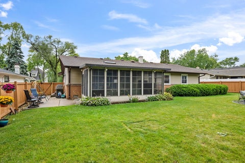 Tiny photo for 743 Delphia Avenue, Elk Grove Village, IL 60007 (MLS # 12753176)
