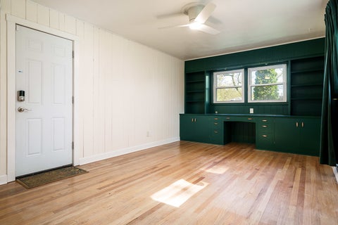 Tiny photo for 2015 GLENVIEW Road, Rockford, IL 61107 (MLS # 12696738)