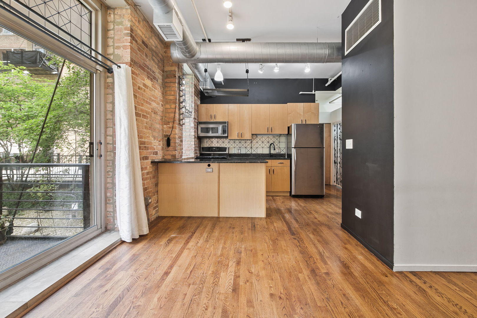 420 S Clinton Street 102A