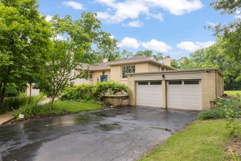 Tiny photo for 828 E 14th Street, Lombard, IL 60148 (MLS # 12720263)