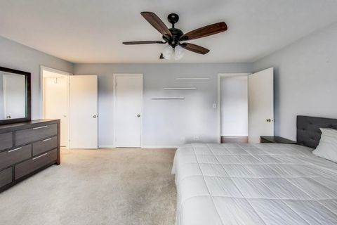 Tiny photo for 1500 Oak Avenue #4B, Evanston, IL 60201 (MLS # 12456094)