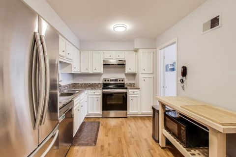 Tiny photo for 1500 Oak Avenue #4B, Evanston, IL 60201 (MLS # 12456094)