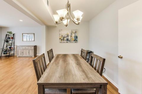 Tiny photo for 1500 Oak Avenue #4B, Evanston, IL 60201 (MLS # 12456094)