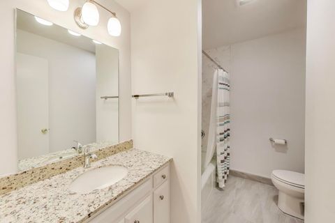Tiny photo for 1500 Oak Avenue #4B, Evanston, IL 60201 (MLS # 12456094)