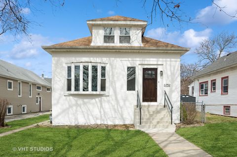 6752 N Olympia Avenue Chicago IL 60631
