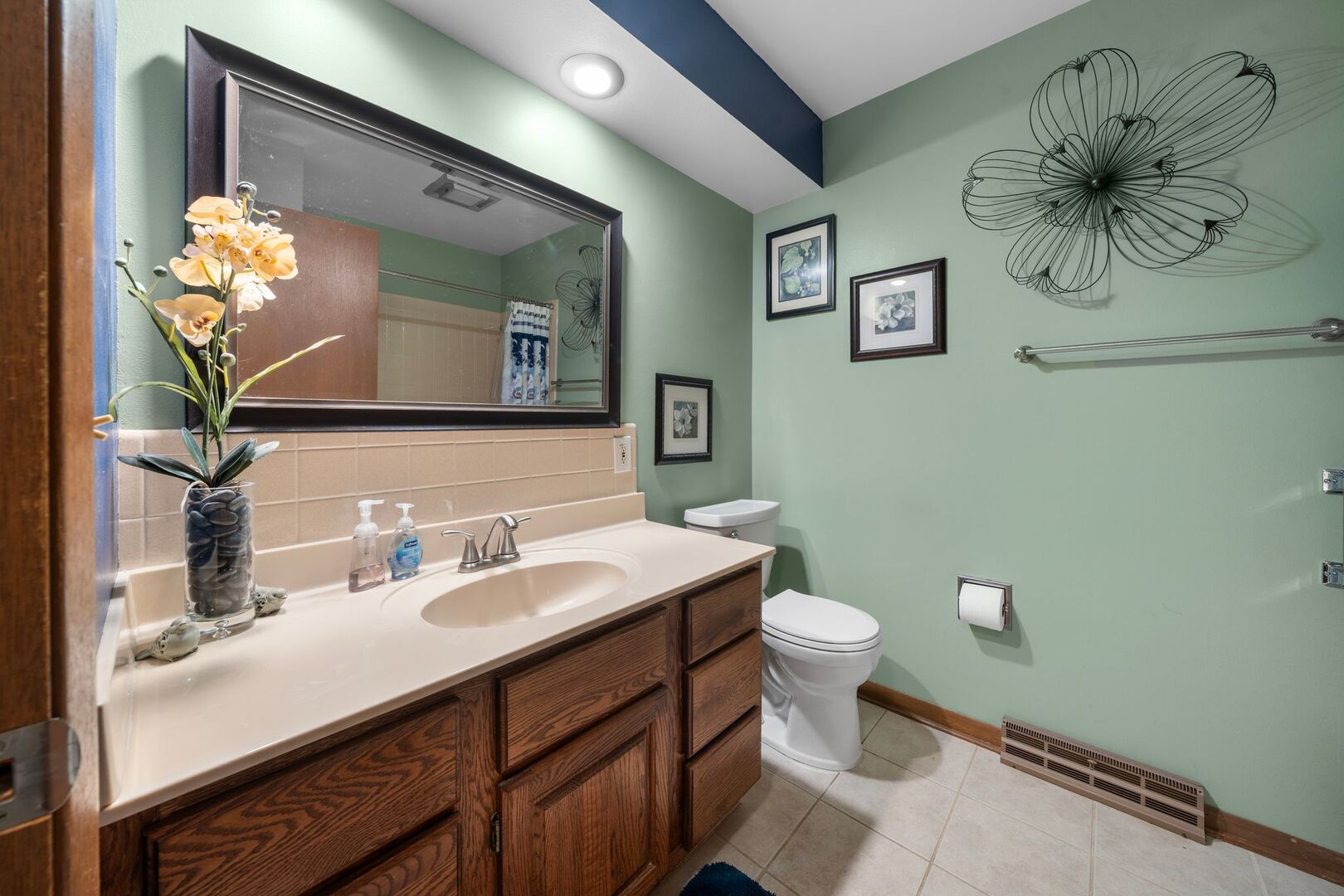 4555 Cinnamon Court