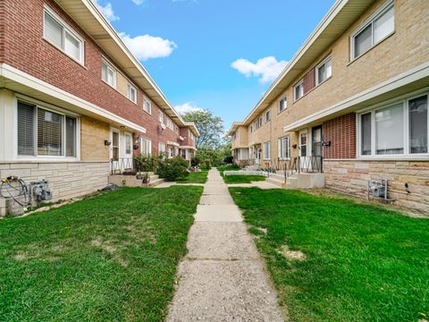 9457 Kenton Avenue F Skokie IL 60076