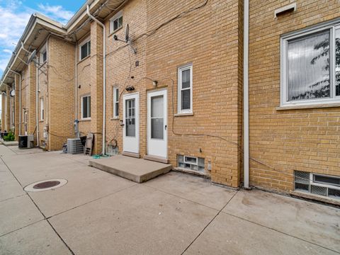 Tiny photo for 9457 Kenton Avenue #F, Skokie, IL 60076 (MLS # 12491549)