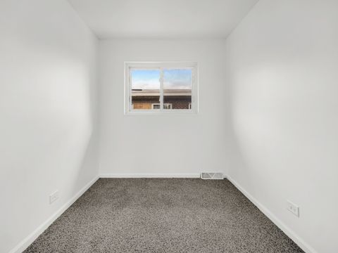 Tiny photo for 9457 Kenton Avenue #F, Skokie, IL 60076 (MLS # 12491549)