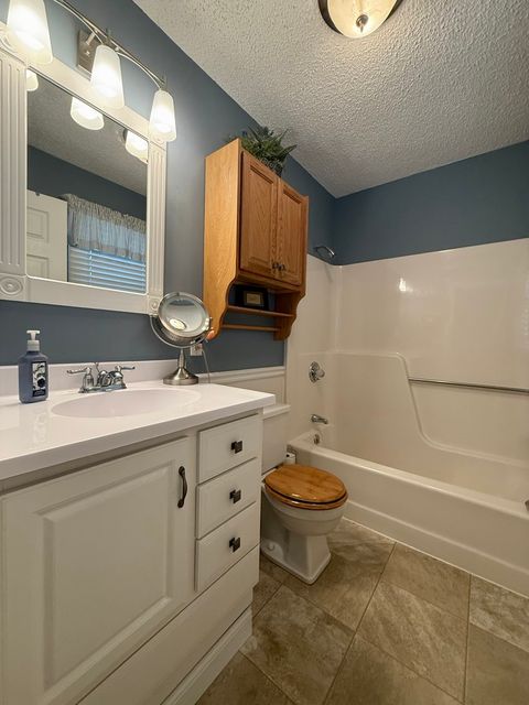 Tiny photo for 1055 Pinecrest Drive, Rantoul, IL 61866 (MLS # 12491242)