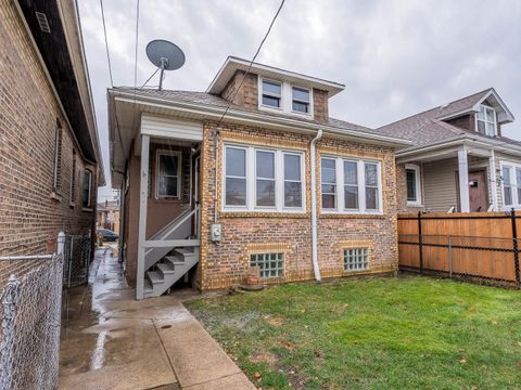 Tiny photo for 5238 W Wolfram Street, Chicago, IL 60641 (MLS # 12550680)