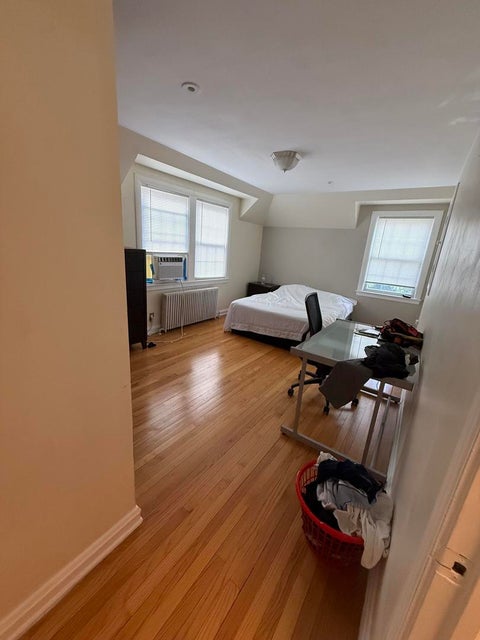 Tiny photo for 6800 N Knox Avenue, Lincolnwood, IL 60712 (MLS # 12777351)