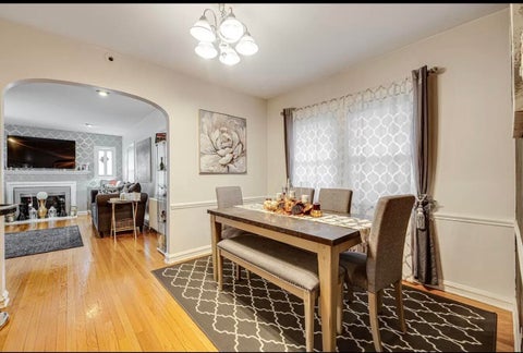 Tiny photo for 6800 N Knox Avenue, Lincolnwood, IL 60712 (MLS # 12777351)