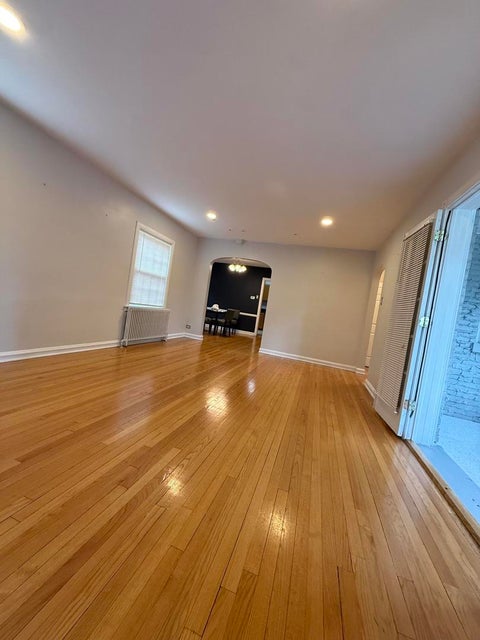 Tiny photo for 6800 N Knox Avenue, Lincolnwood, IL 60712 (MLS # 12777351)