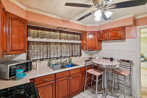 Tiny photo for 8853 S Troy Avenue, Evergreen Park, IL 60805 (MLS # 12622539)